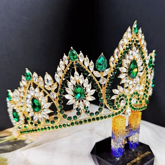 Victorian Gold Jewelry, Princess Crown, Goddess Jewelry, Green Crystal Tiara main image 5